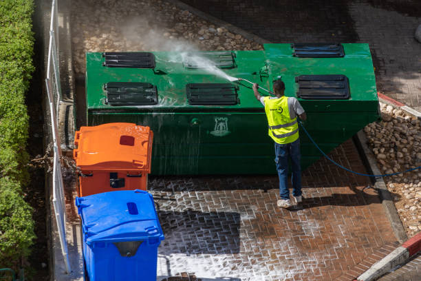 Best Deck Cleaning Services  in Sterling, IL